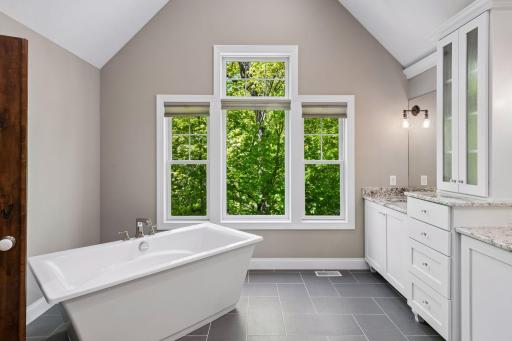 4802 Timber Ridge Circle, Minnetonka, MN 55345