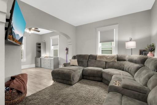 1329 Newton Avenue N, Minneapolis, MN 55411