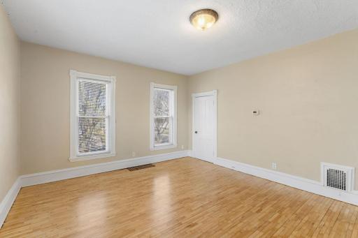 2048 Carroll Avenue, Saint Paul, MN 55104