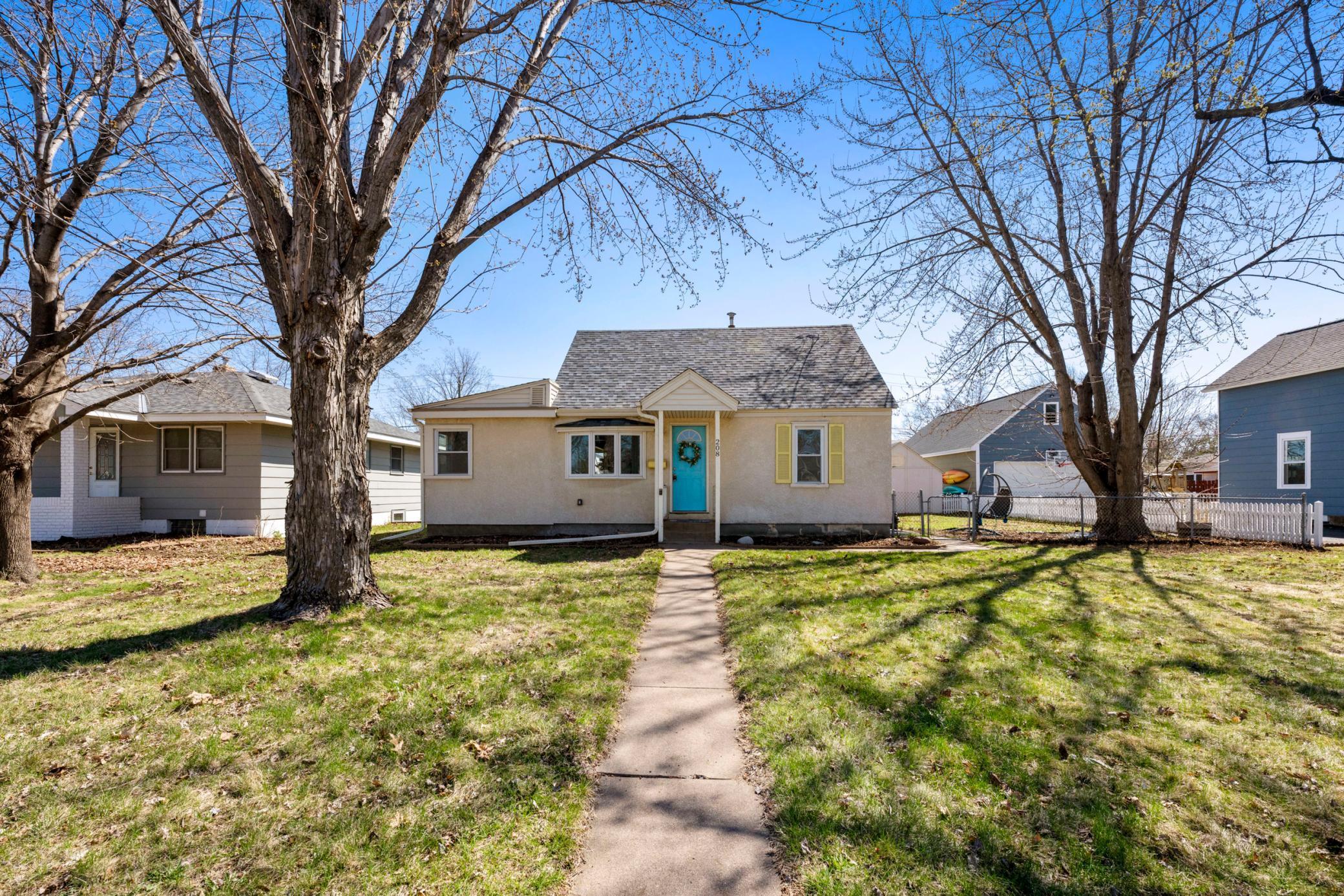 208 5th Ave SE Osseo