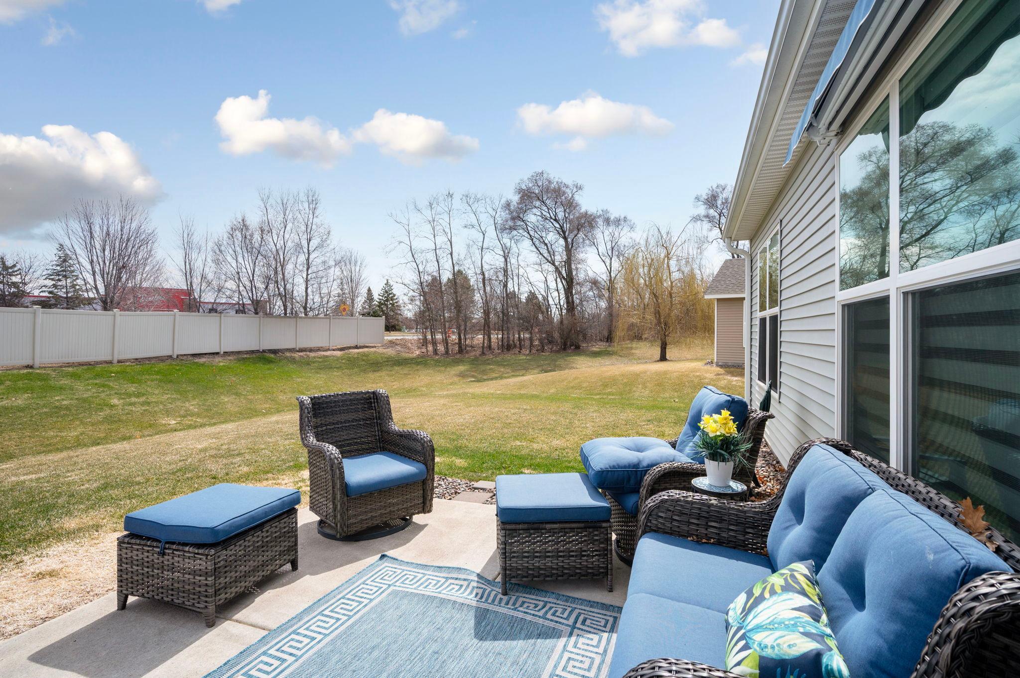 Enjoy all the greenspaces and privacy here on your Patio