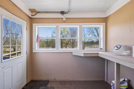 4250 35th Street SW, Waverly, MN 55390