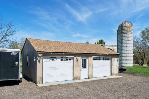 4250 35th Street SW, Waverly, MN 55390