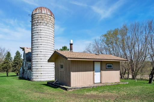 4250 35th Street SW, Waverly, MN 55390
