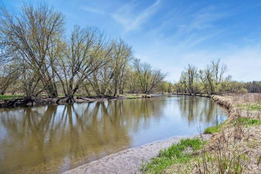 4250 35th Street SW, Waverly, MN 55390