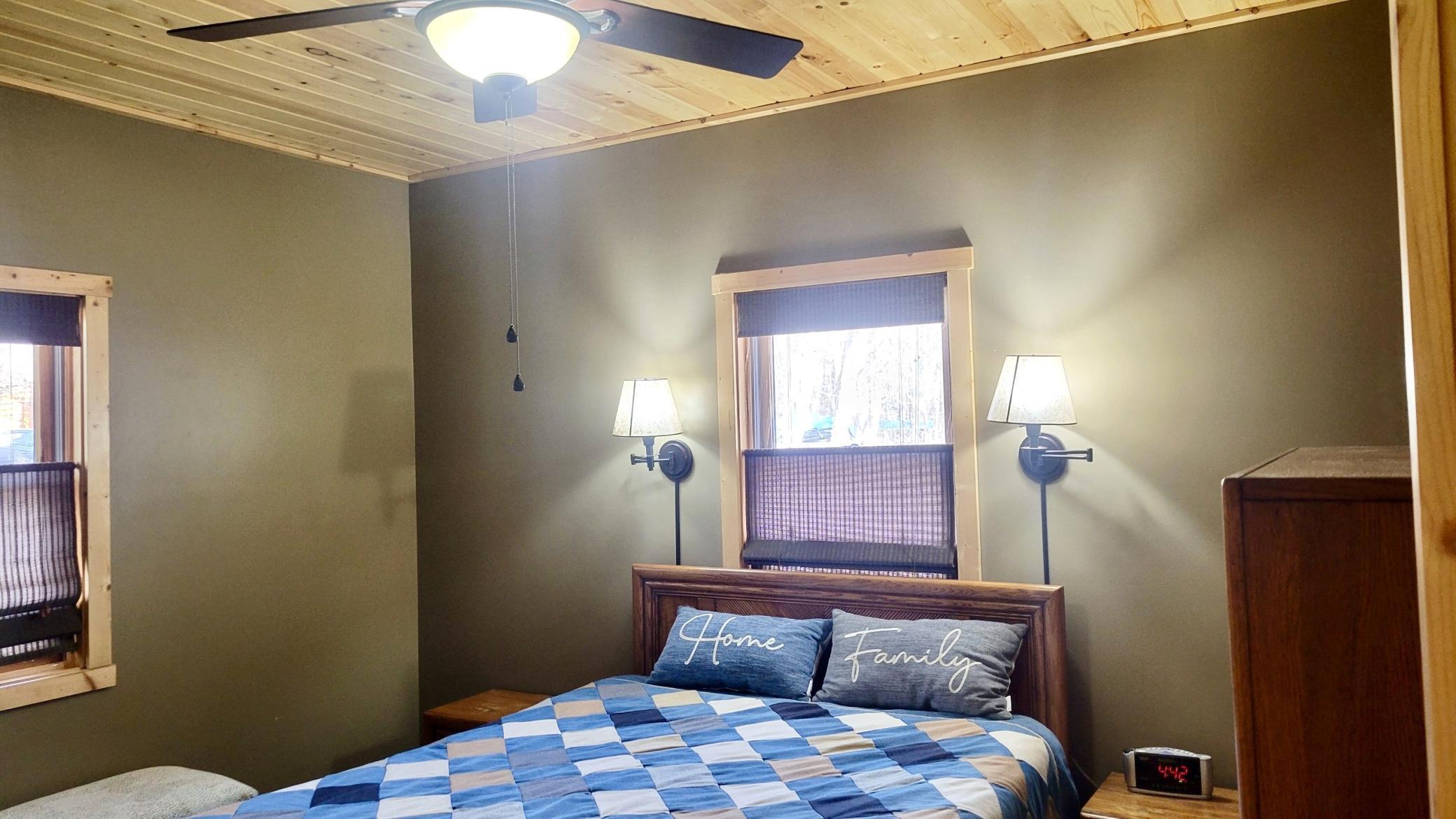 Bedrooms have attractive wood 9' ceilings