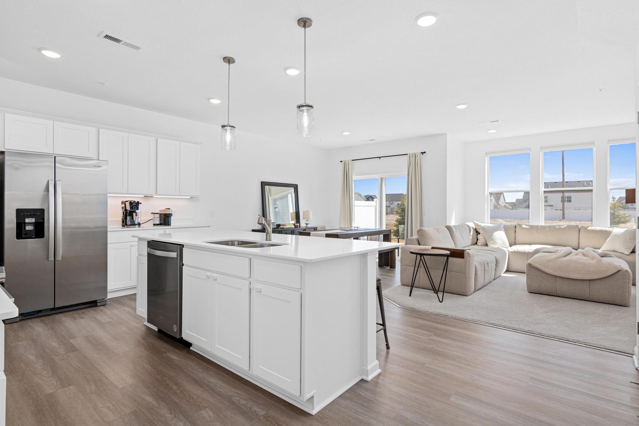 4807 Airlake Dr, Woodbury, MN-2.jpg