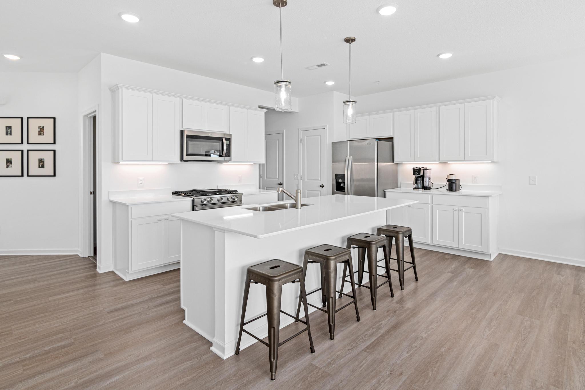 4807 Airlake Dr, Woodbury, MN-5.jpg