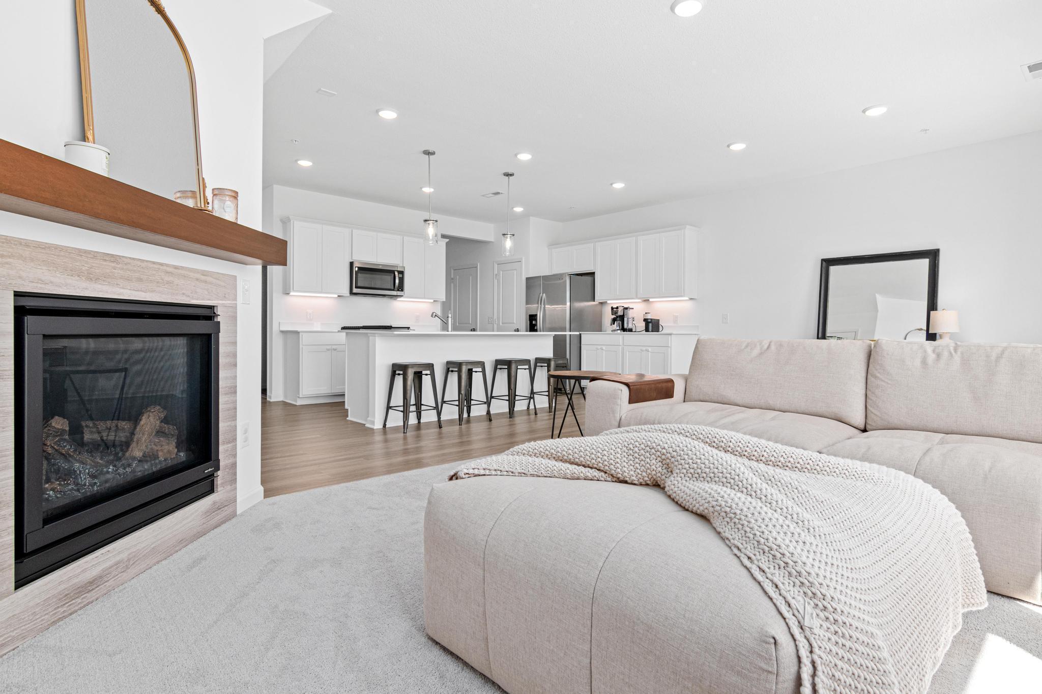 4807 Airlake Dr, Woodbury, MN-11.jpg