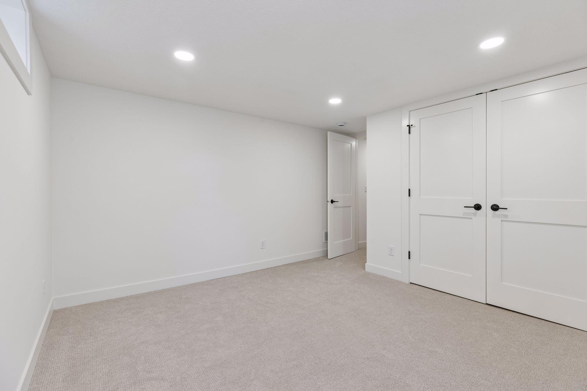 4809 Zenith Avenue South - Spacecrafting - 0047.jpg