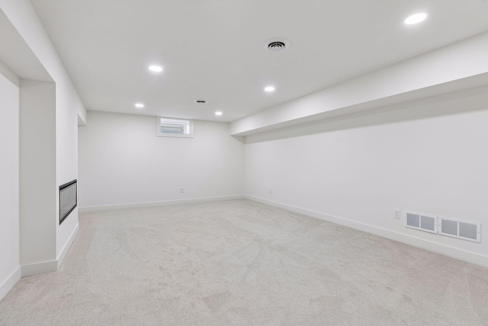 4809 Zenith Avenue South - Spacecrafting - 0040.jpg