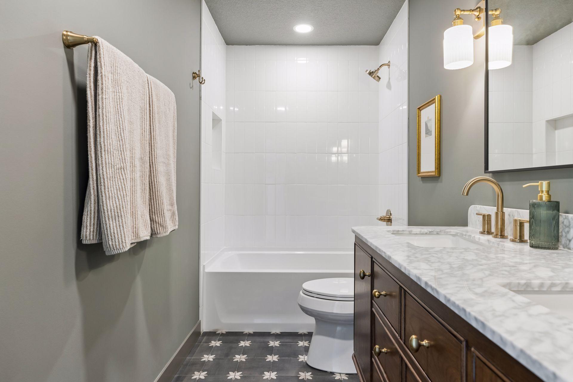 4809 Zenith Avenue South - Spacecrafting - 0036.jpg