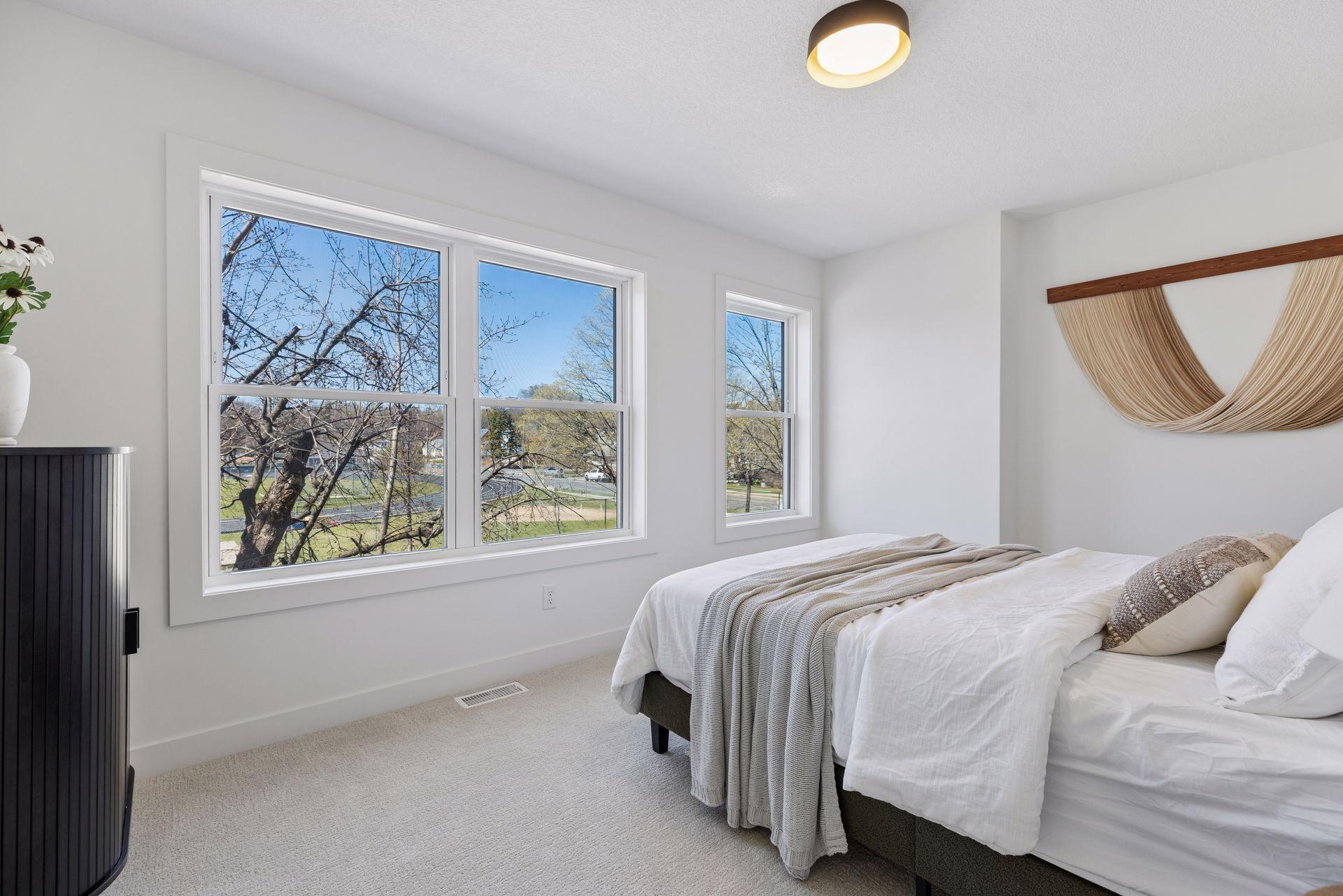 4809 Zenith Avenue South - Spacecrafting - 0030.jpg