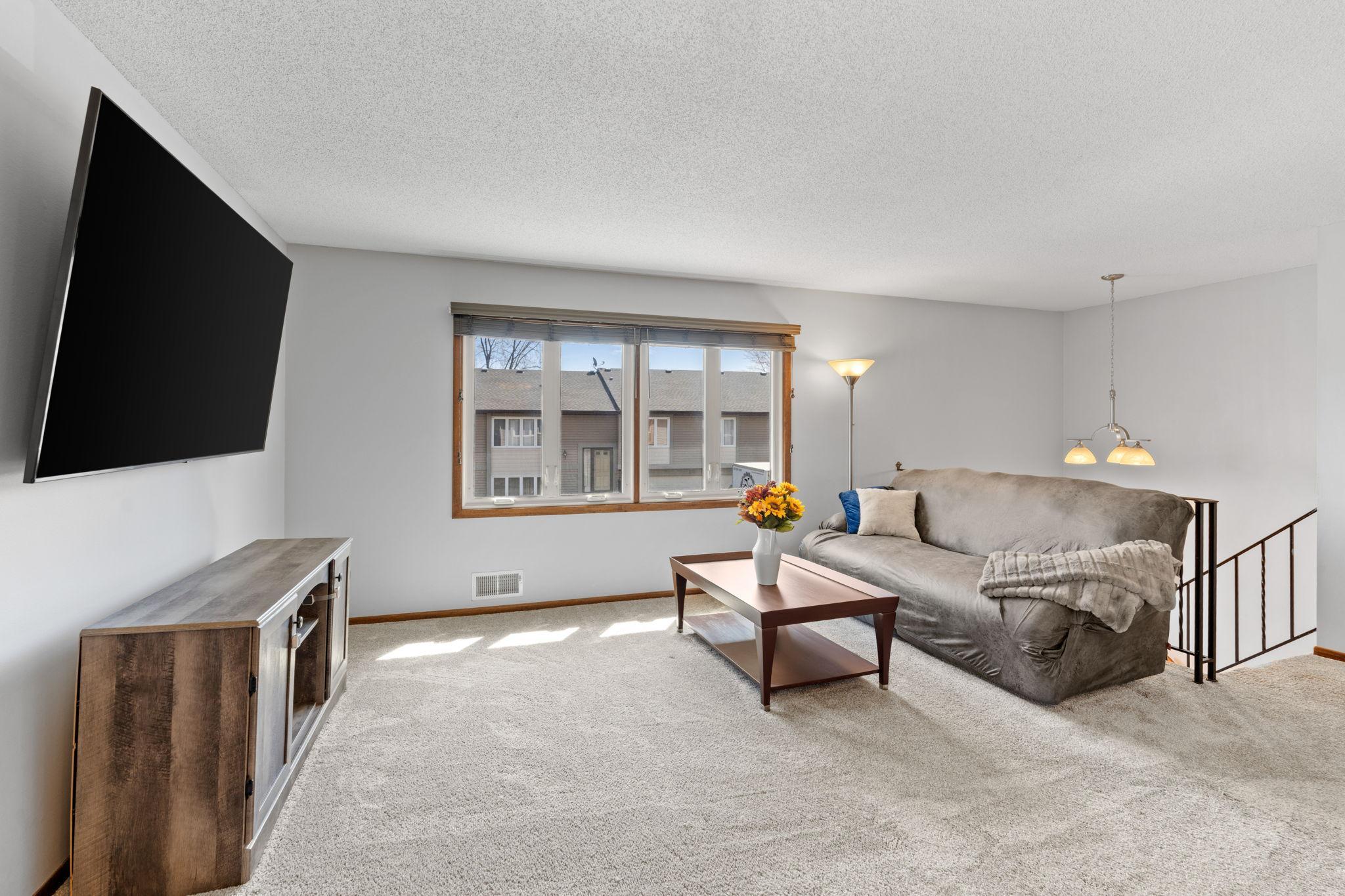 13-web-or-mls-14661 94th Pl N-13.jpg