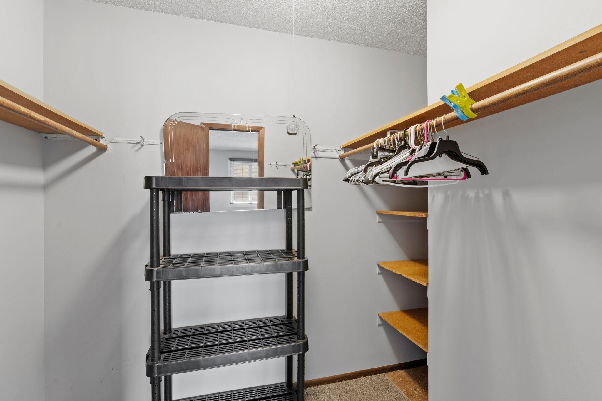 24-web-or-mls-14661 94th Pl N-24.jpg