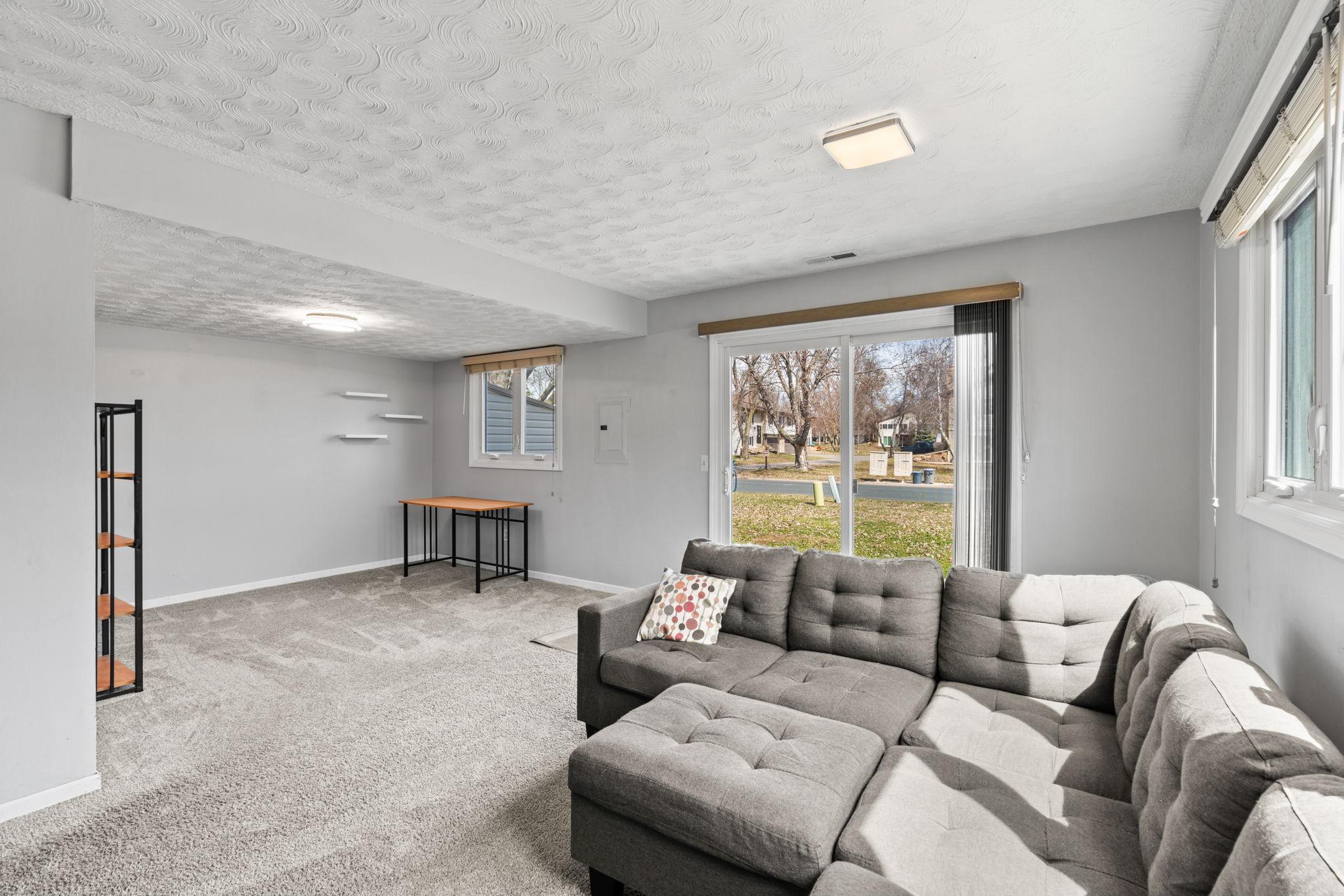 34-web-or-mls-14661 94th Pl N-34.jpg