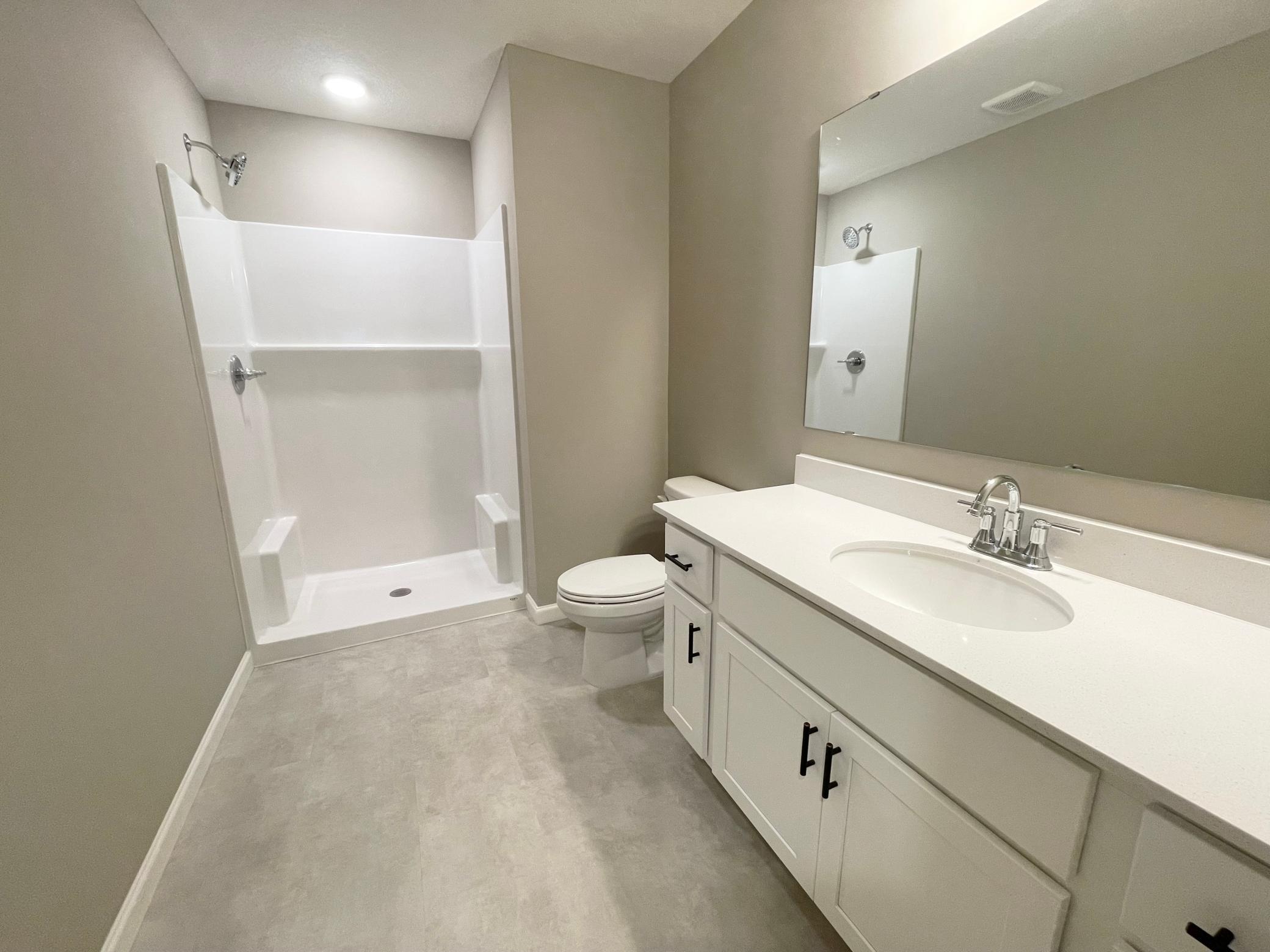 Photo shows the same floor plan but not the actual home. Photos of actual home will be uploaded when home has been completed and cleaned.