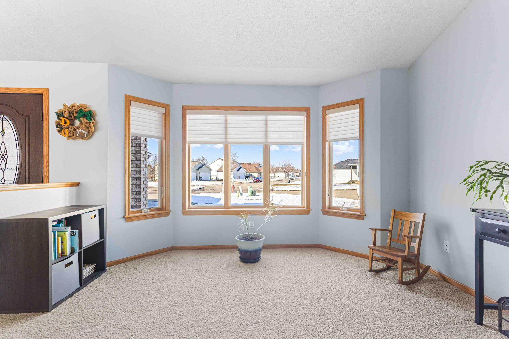 Front living room 13.3'x14.4'