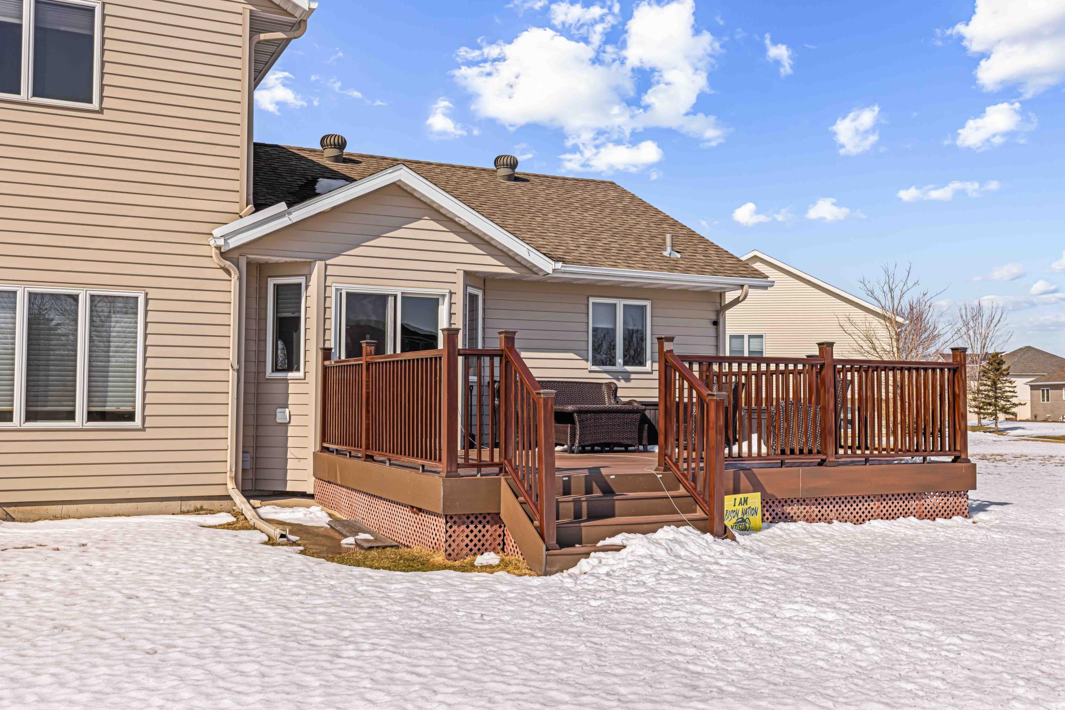 20'x17' Maintenance free deck