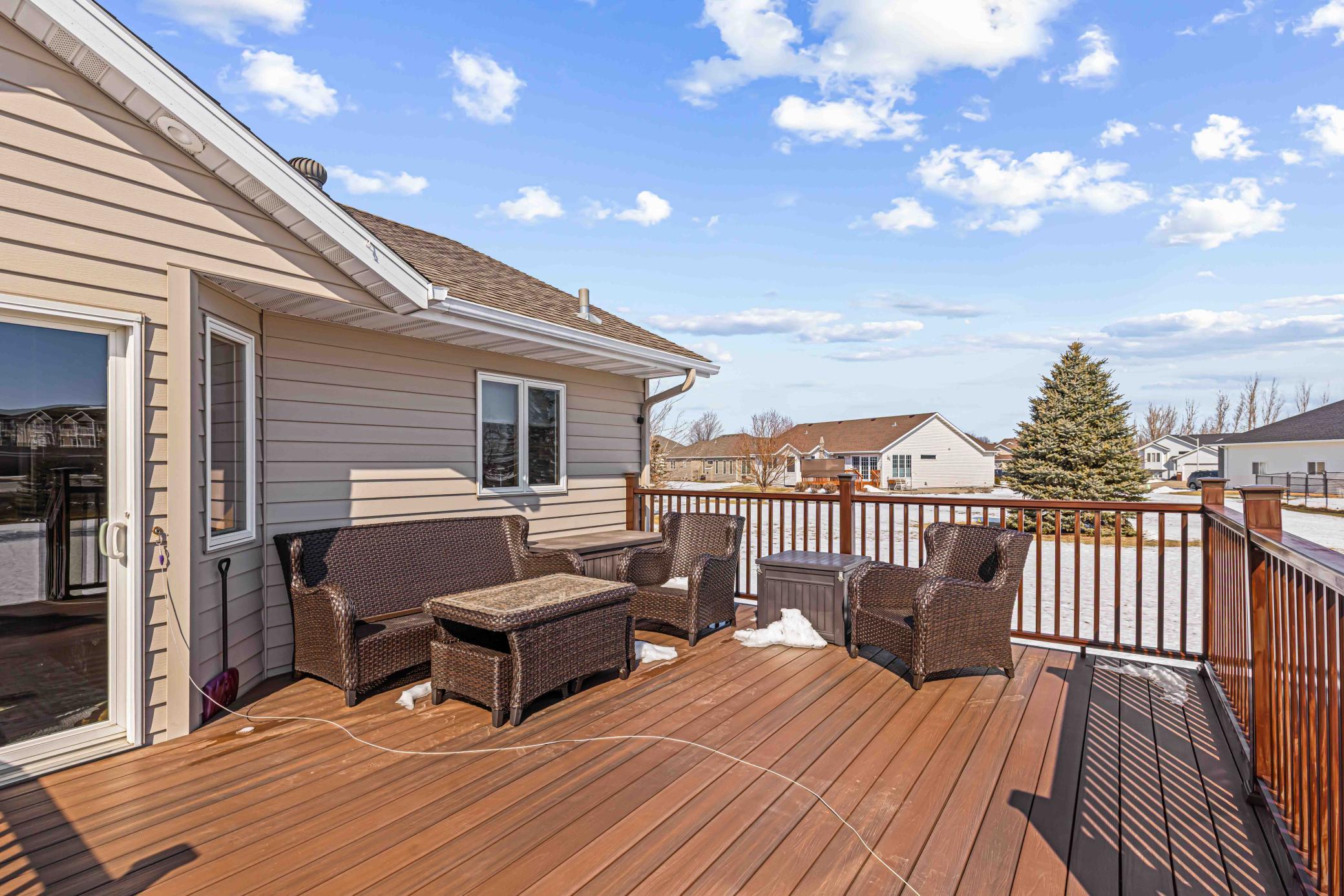 20'x17' Maintenance free deck