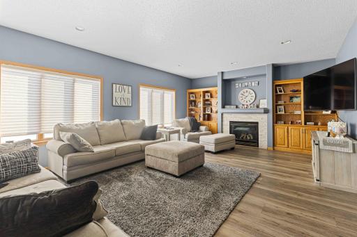 23' x 15.11' Great room with gas fireplace