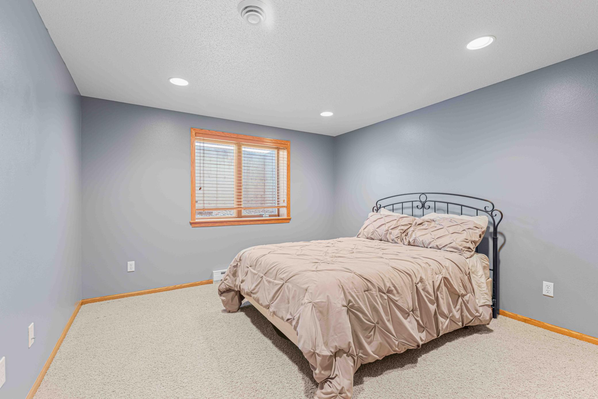 2nd bedroom located in lower level - 12.1' x11.8'