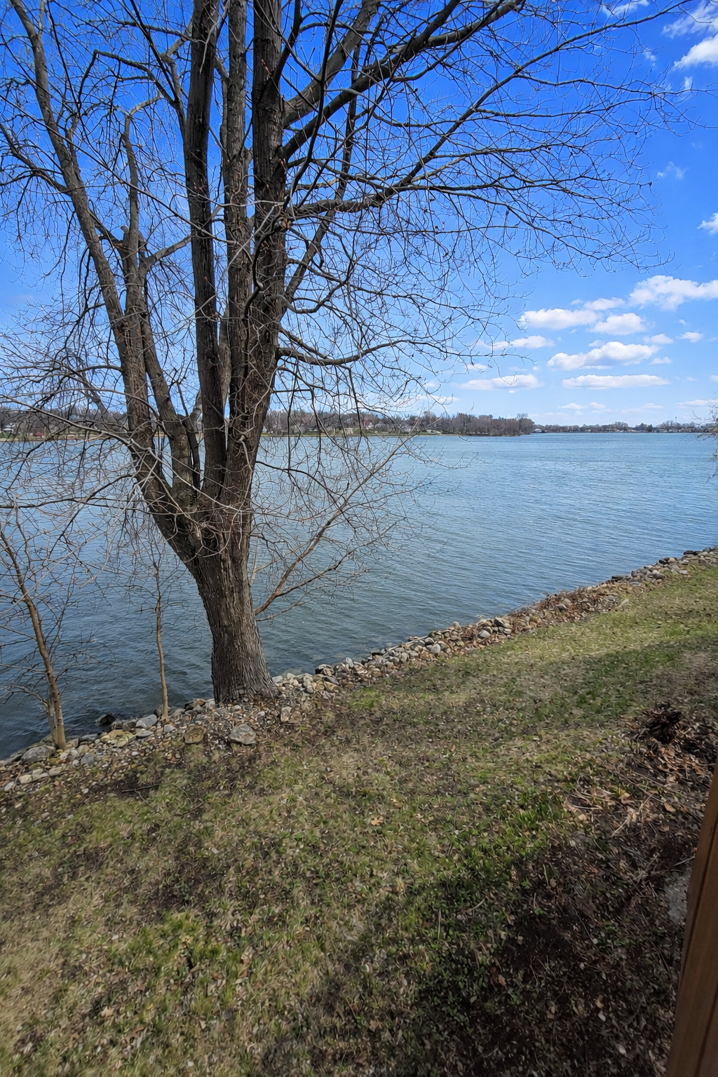 90 Feet of Lakeshore