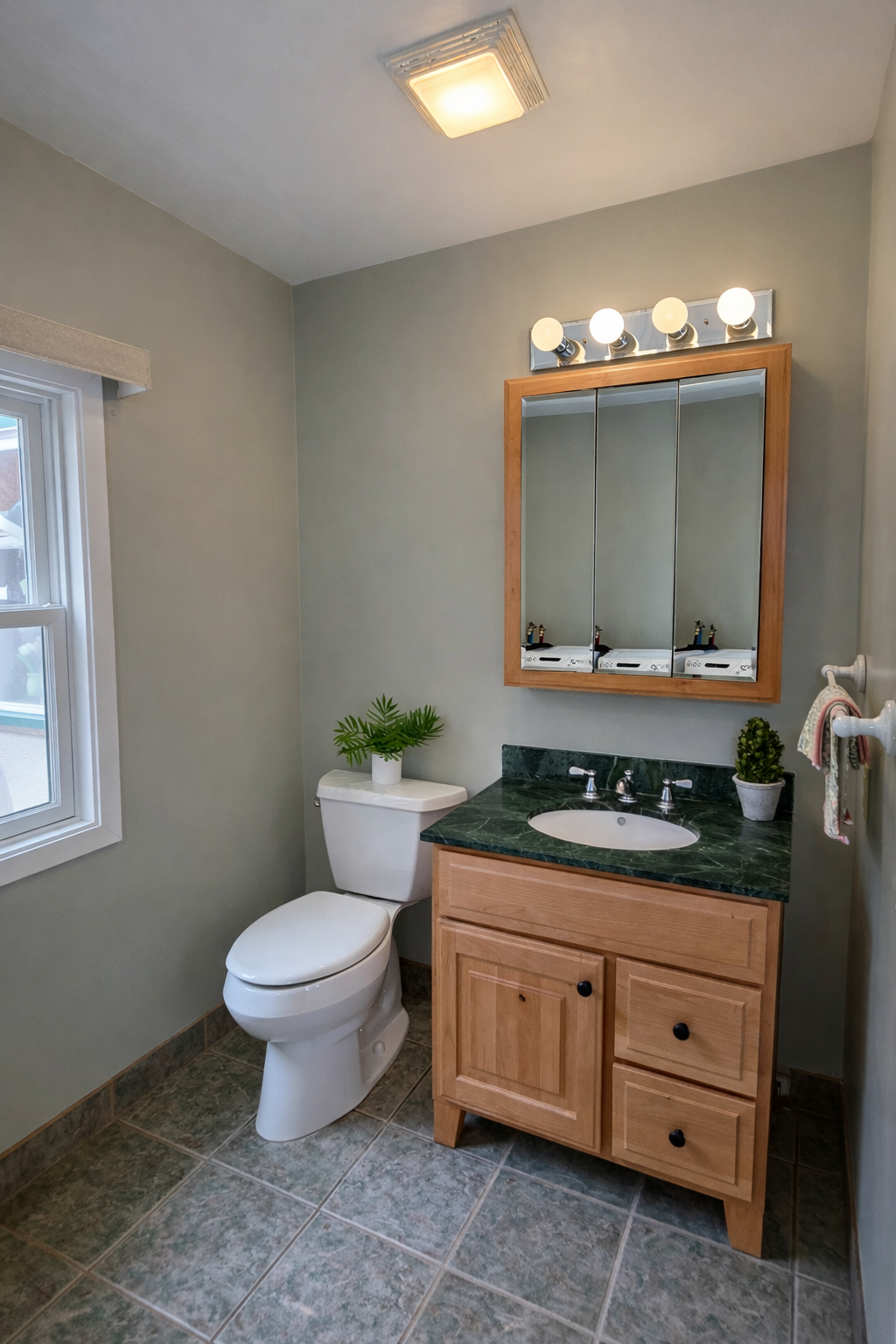 Lower Level Full Bath & Laundry Room