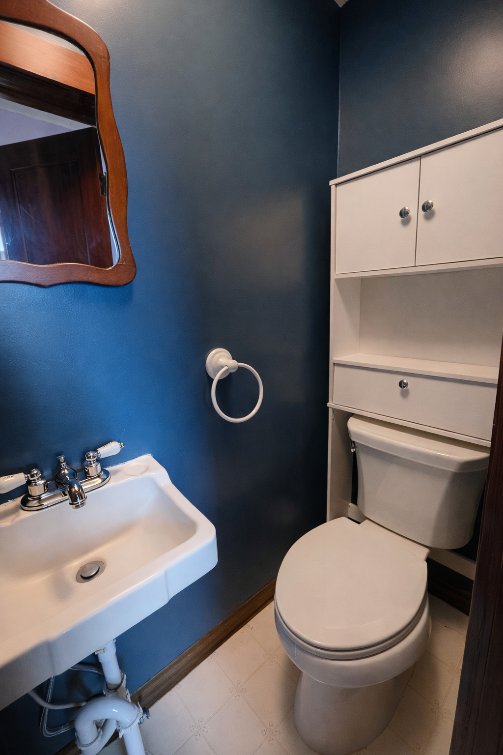 Lower Level 1/2 Bath