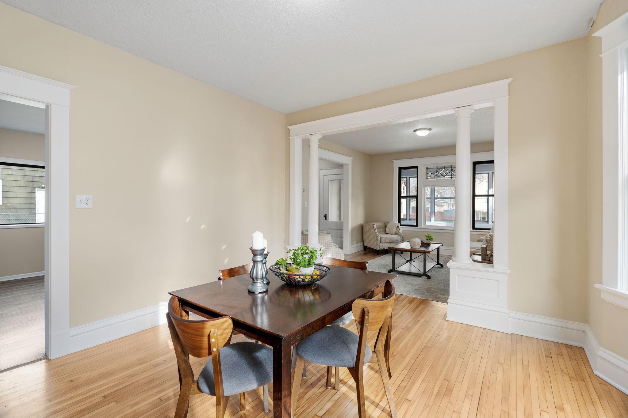 29-web-or-mls-1032 Minnehaha Ave E-29.jpg