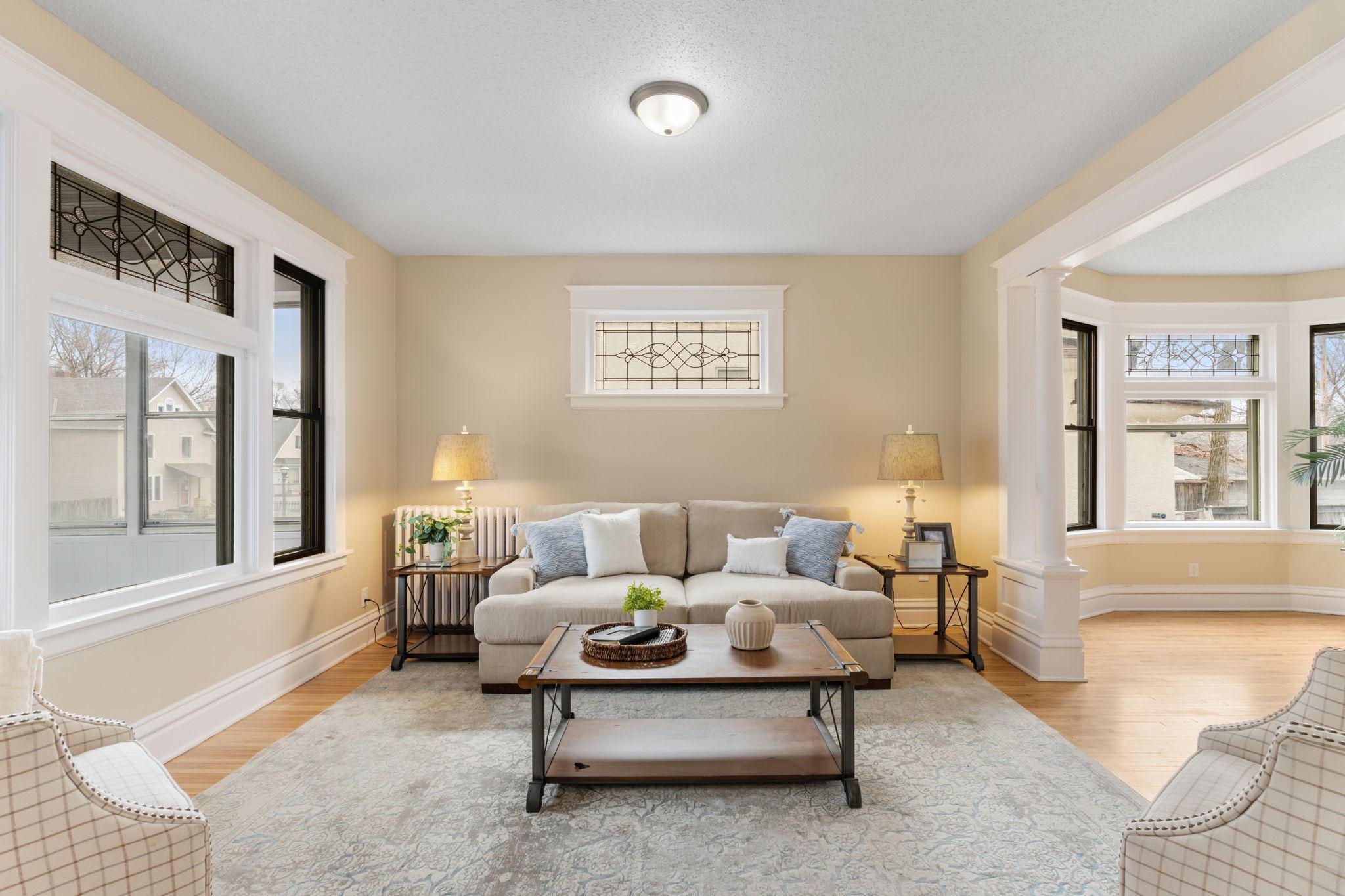 21-web-or-mls-1032 Minnehaha Ave E-21.jpg