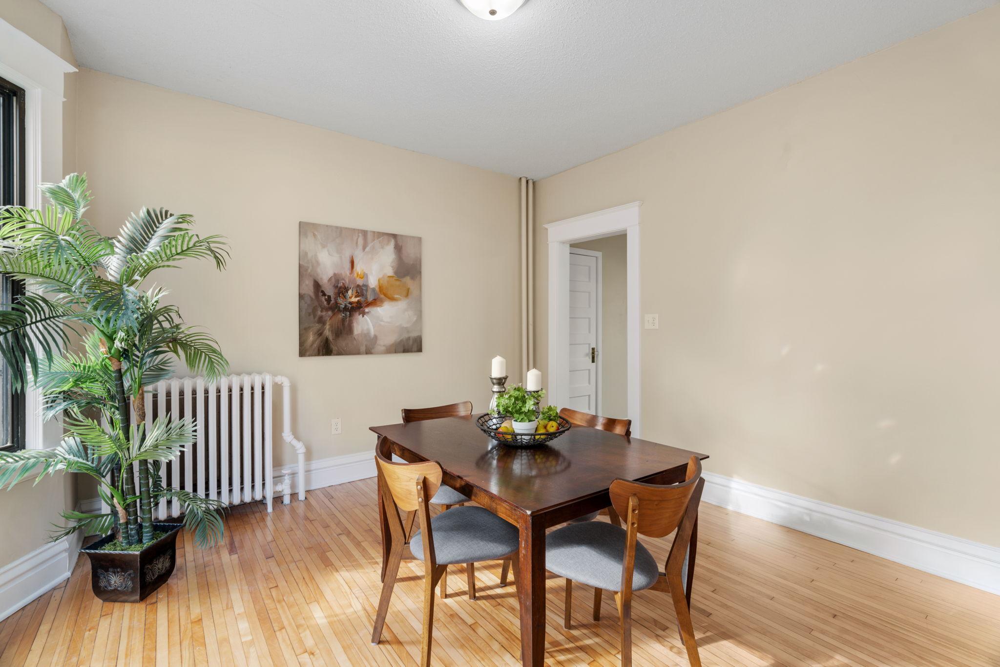 28-web-or-mls-1032 Minnehaha Ave E-28.jpg