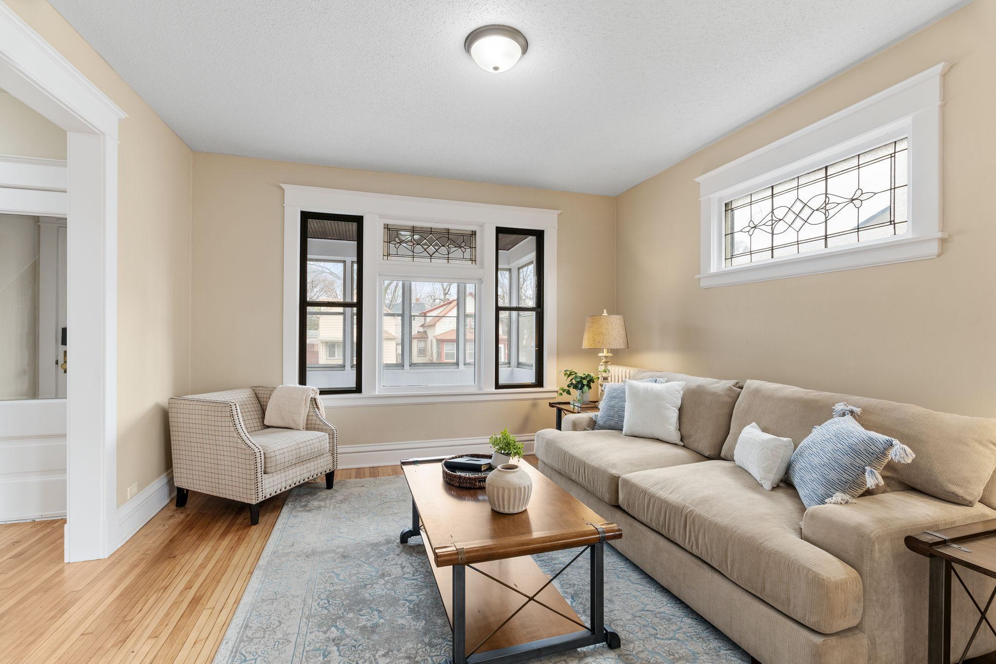 23-web-or-mls-1032 Minnehaha Ave E-23.jpg