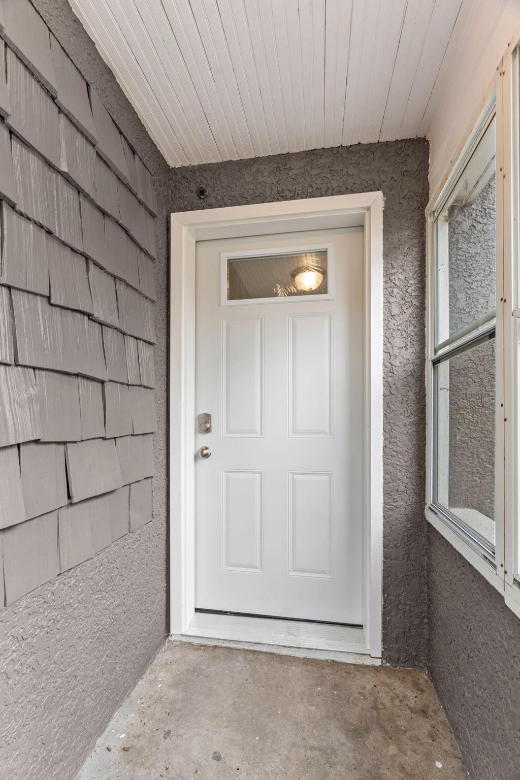 15-web-or-mls-2723 N Queen Ave-15.jpg