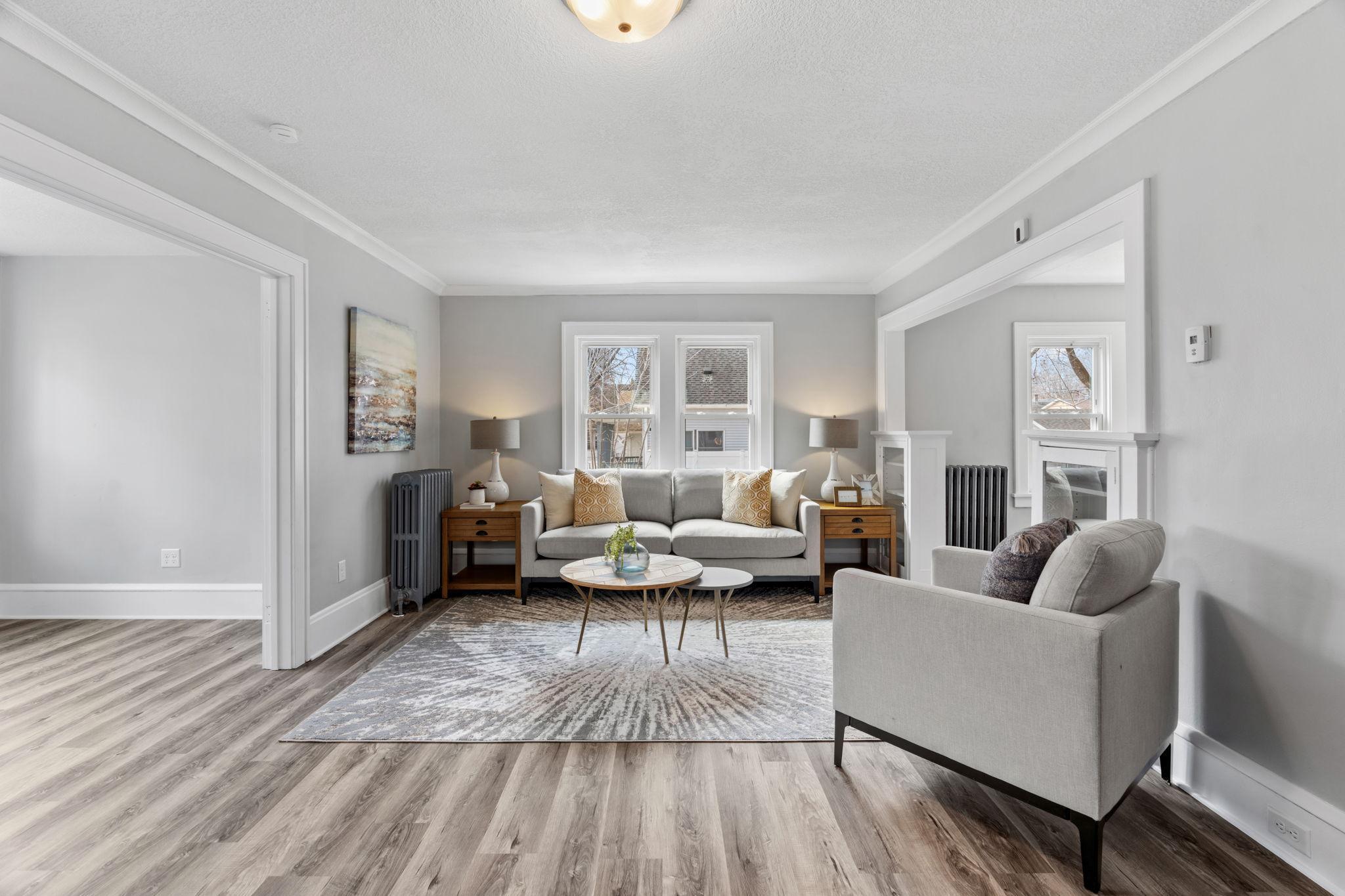 19-web-or-mls-2723 N Queen Ave-19.jpg