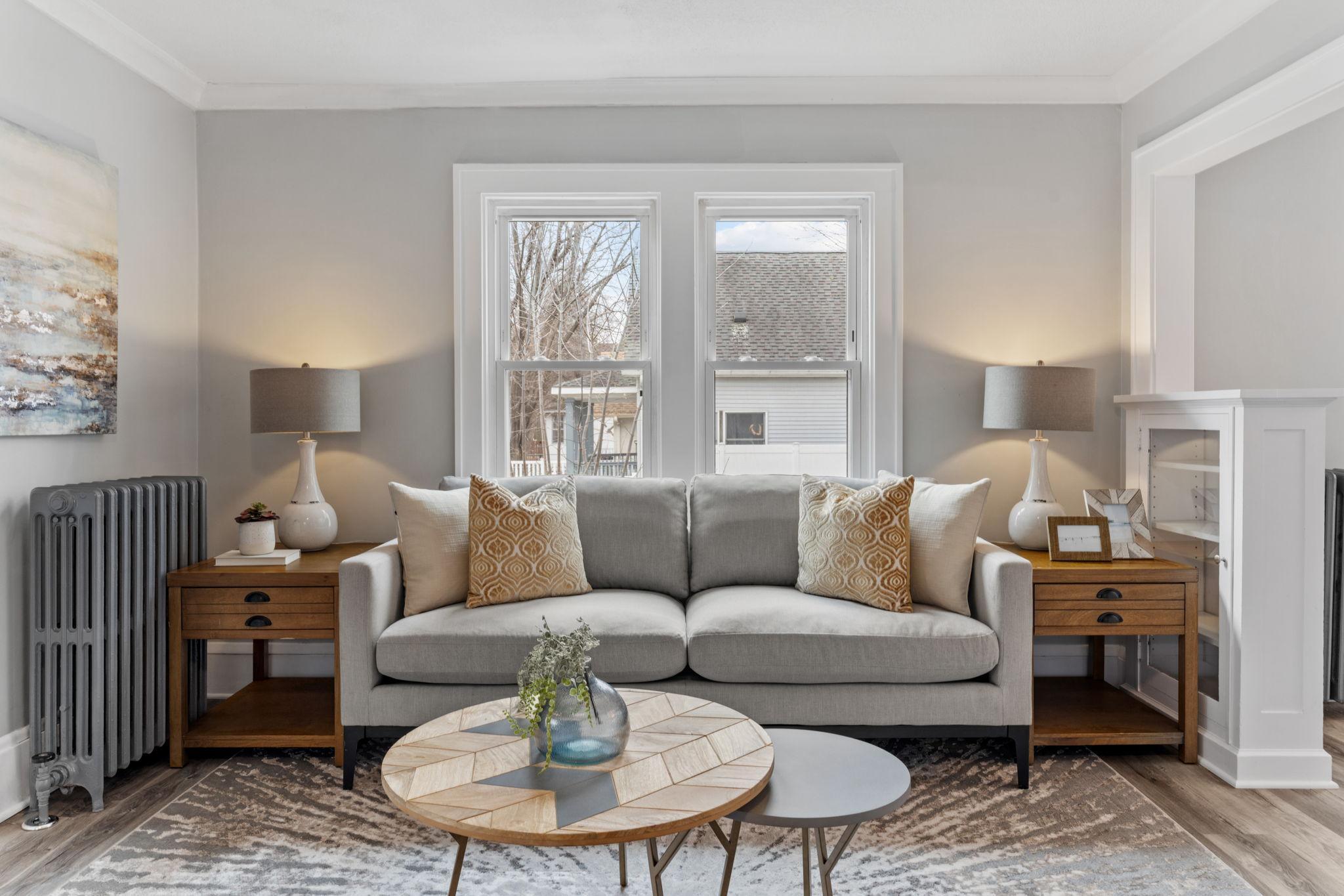 20-web-or-mls-2723 N Queen Ave-20.jpg