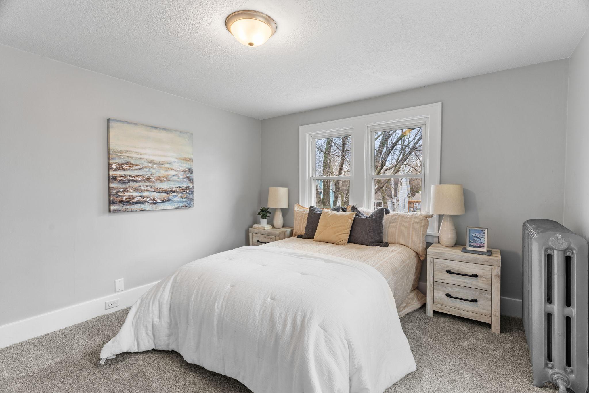 39-web-or-mls-2723 N Queen Ave-39.jpg