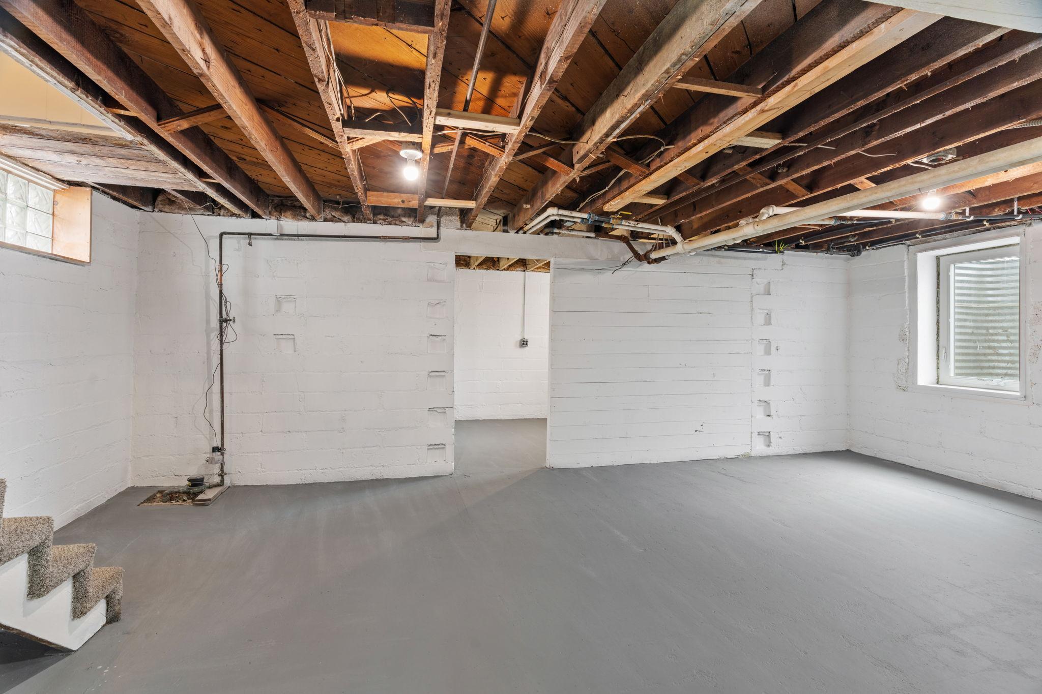 61-web-or-mls-2723 N Queen Ave-61.jpg