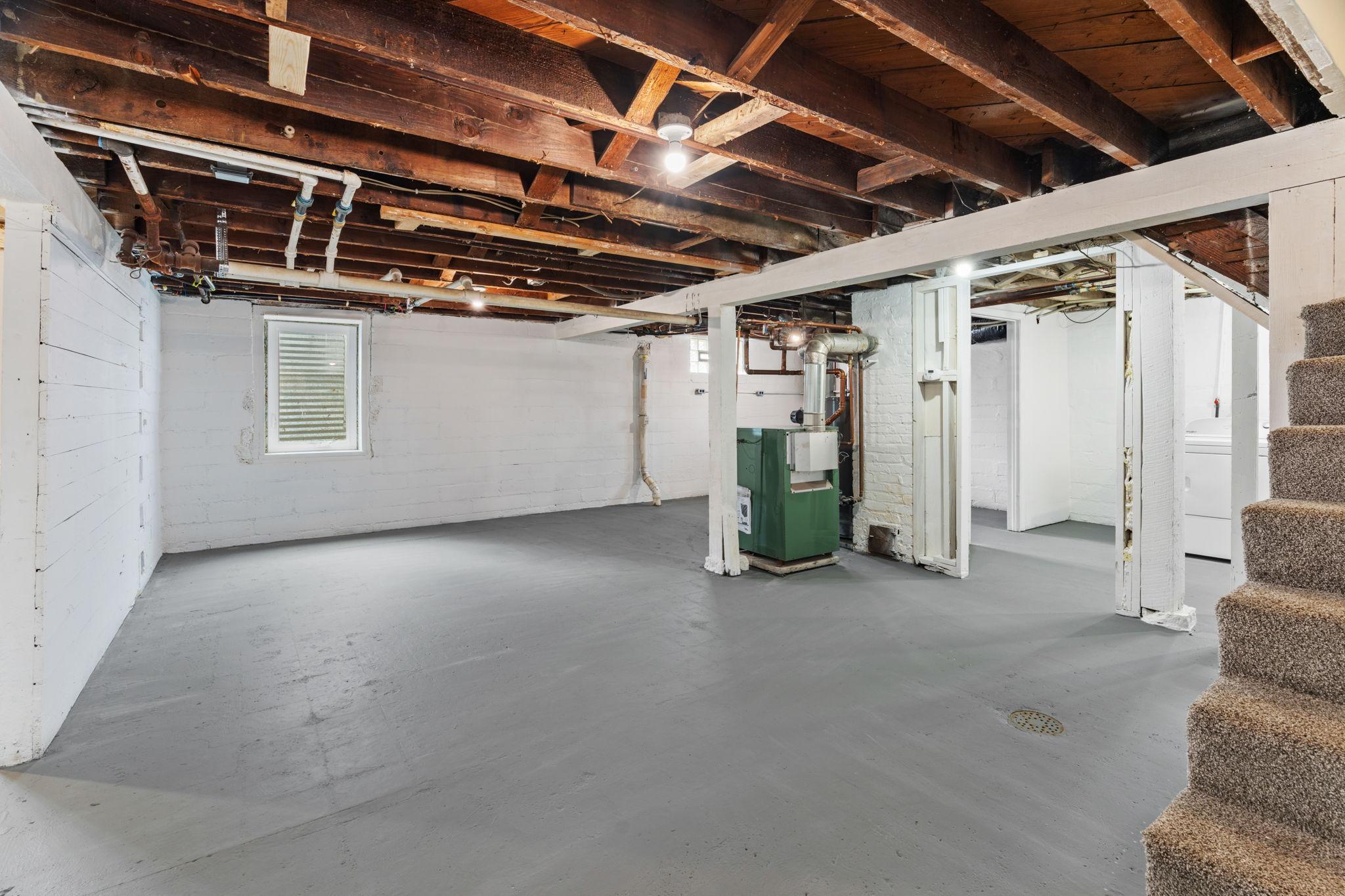 58-web-or-mls-2723 N Queen Ave-58.jpg