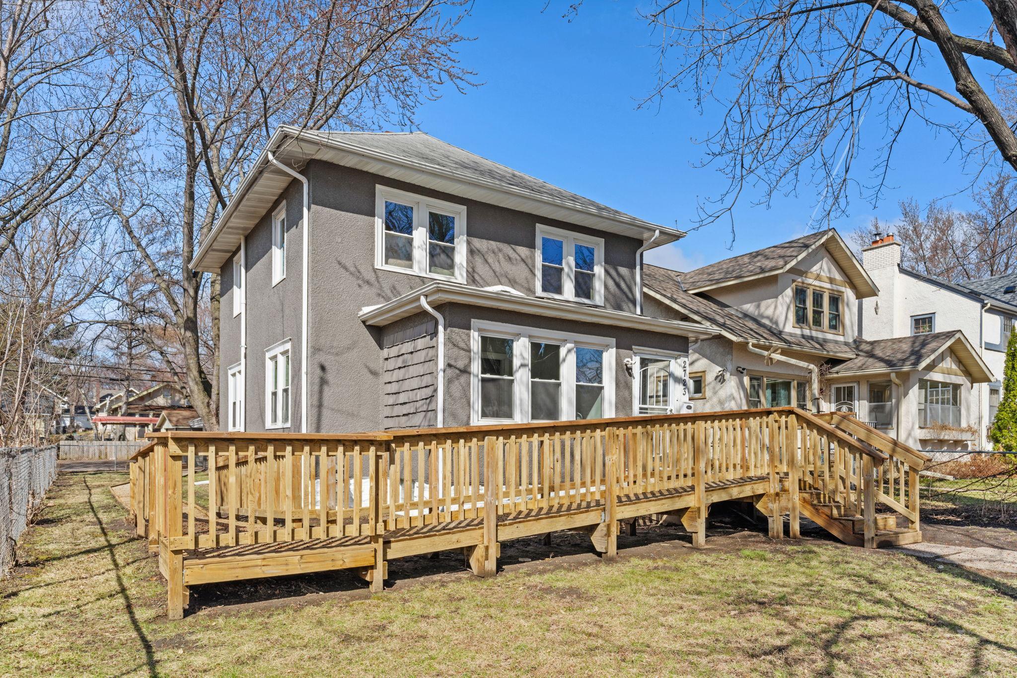 4-web-or-mls-2723 N Queen Ave-4.jpg