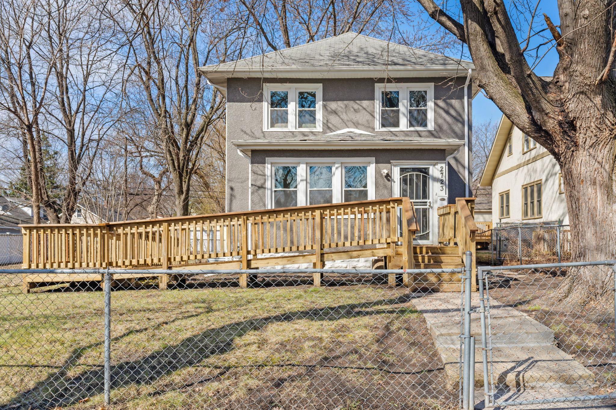 1-web-or-mls-2723 N Queen Ave-1.jpg