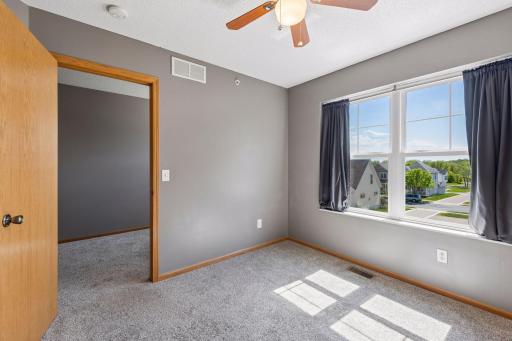 2898 Clover Ridge Drive, Chaska, MN 55318