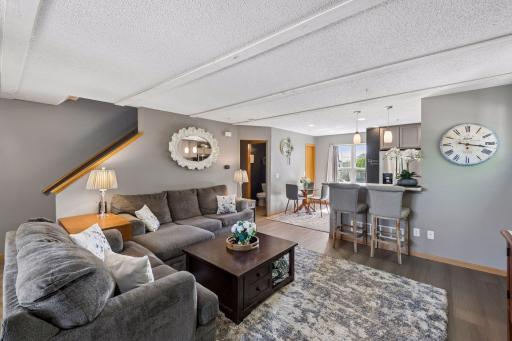 2898 Clover Ridge Drive, Chaska, MN 55318
