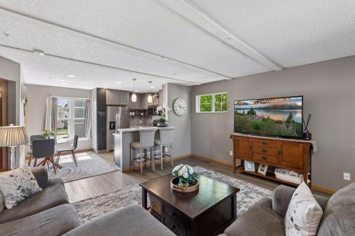 2898 Clover Ridge Drive, Chaska, MN 55318