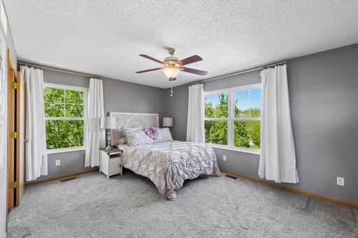 2898 Clover Ridge Drive, Chaska, MN 55318