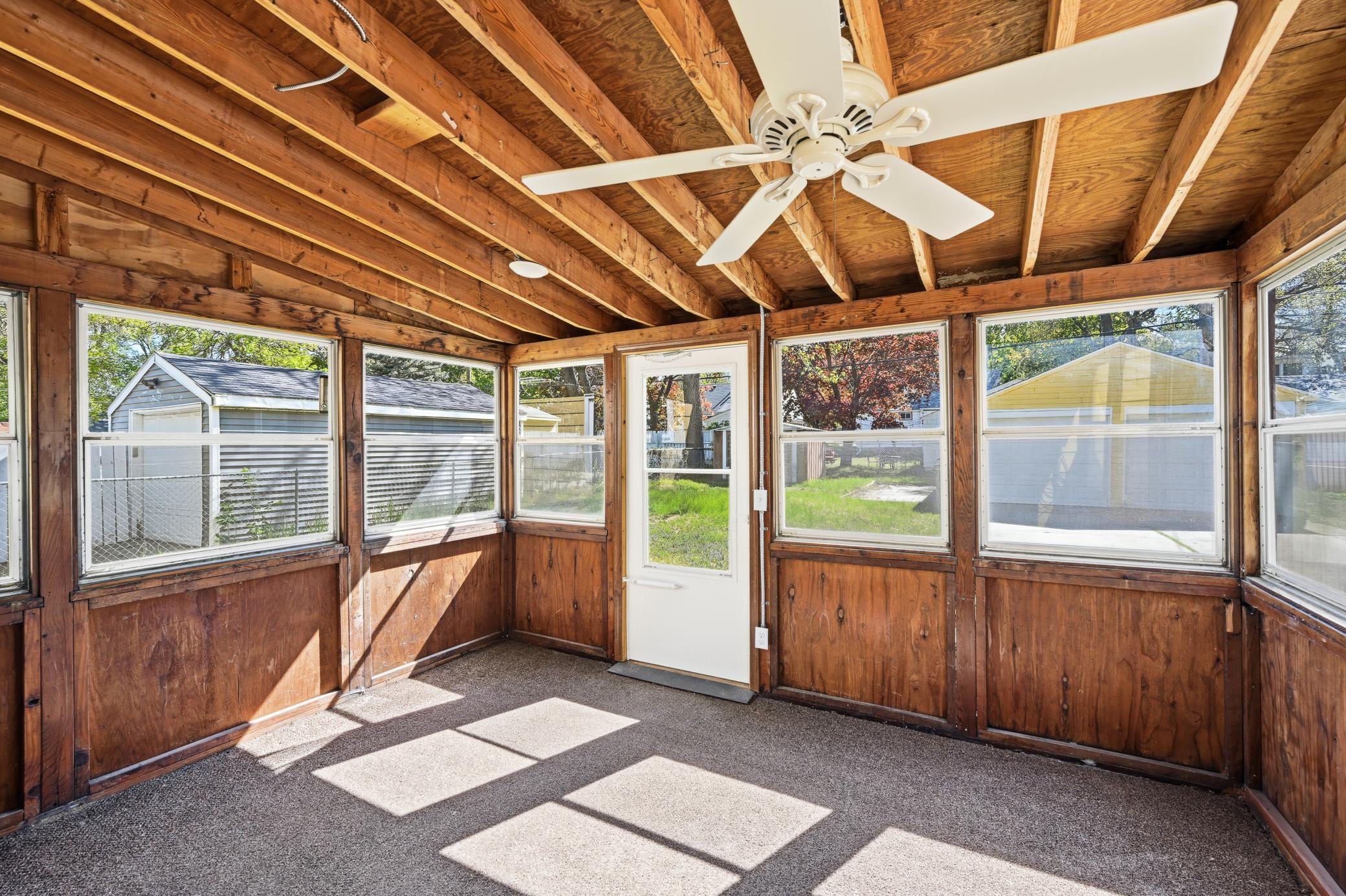 3 season porch