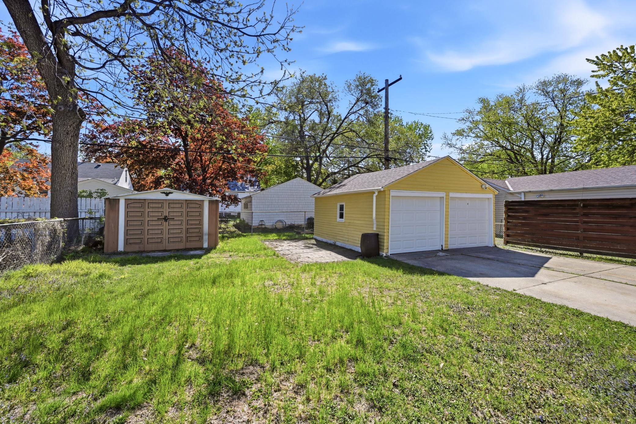 Backyard & shed & garage