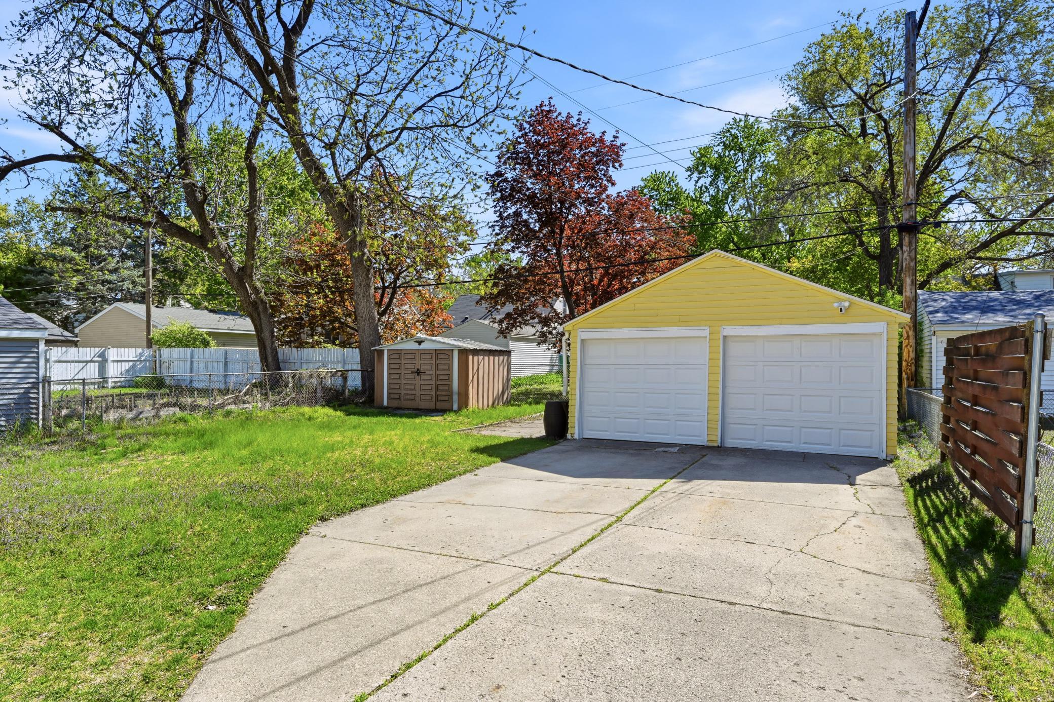 Driveway to garage & Shed
