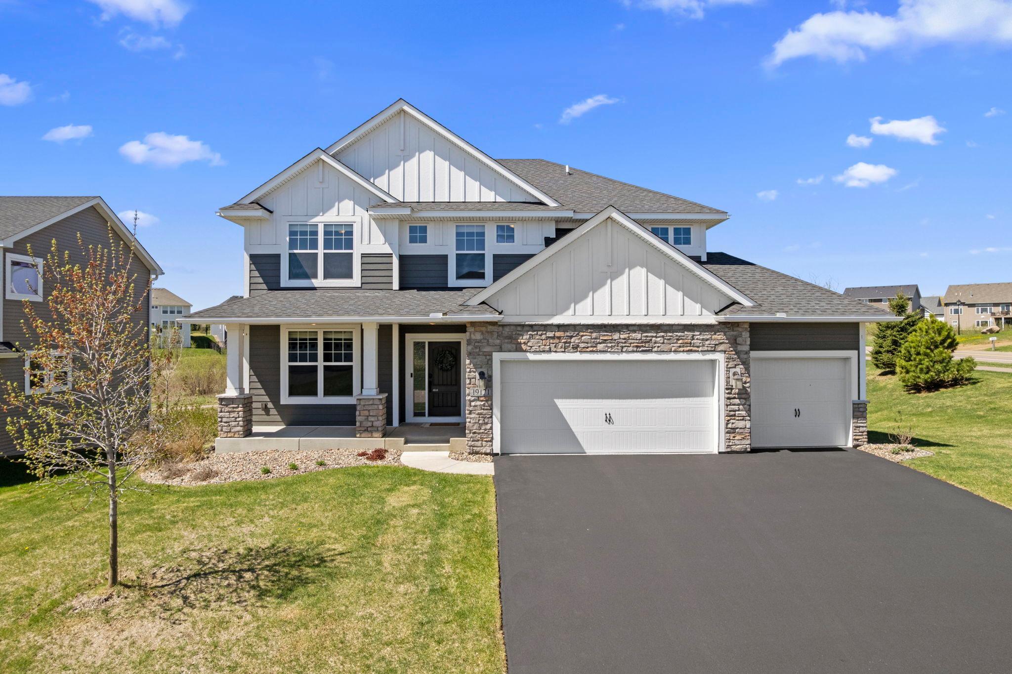 Welcome to your new home in the heart of Lakeville!