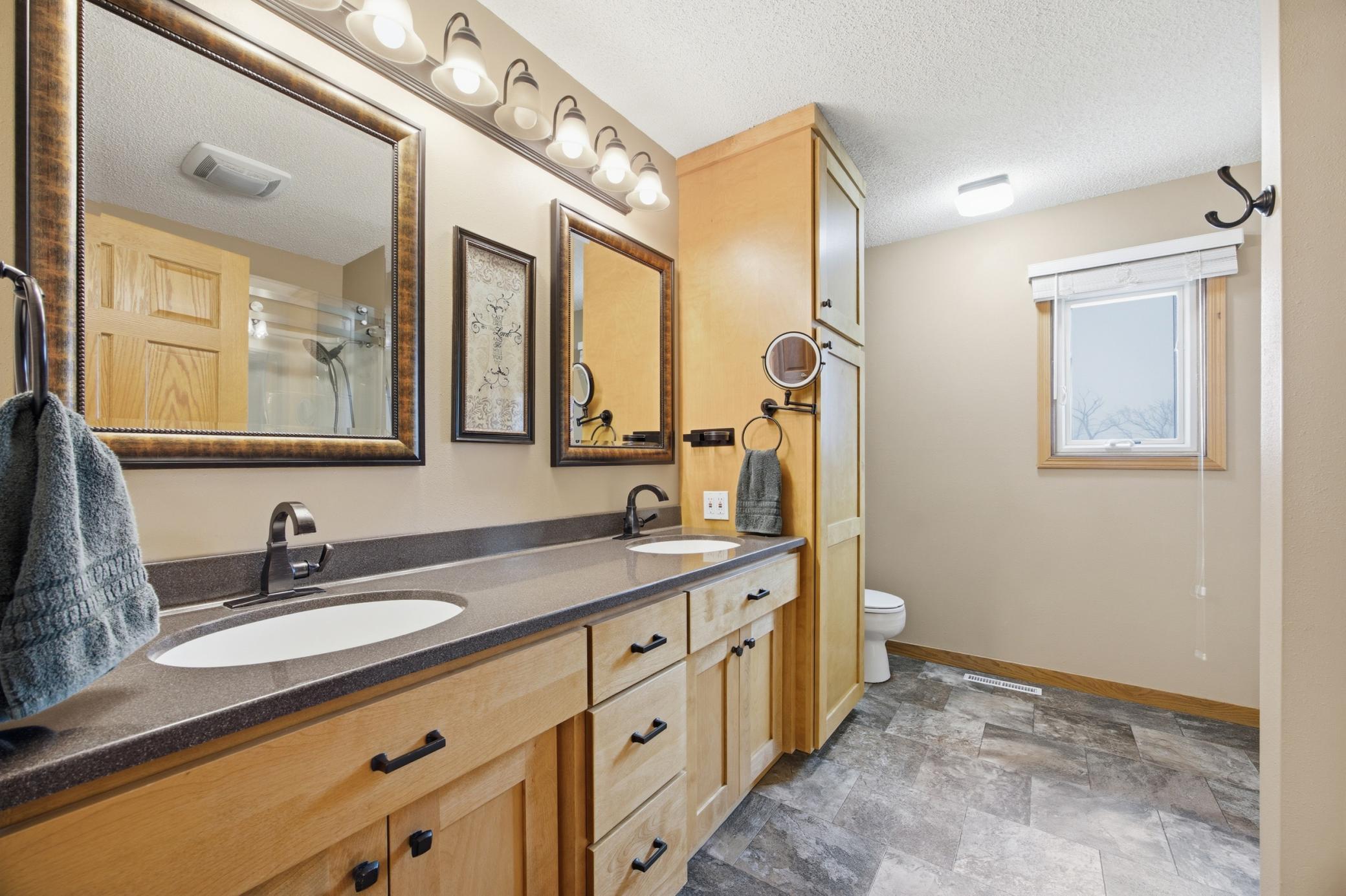 Primary Bathroom.jpg